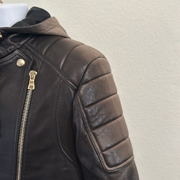 Balmain leather jacket. Size 52. Discolored on one side - Picture 4 of 12